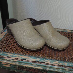 DANSKO Taupe Beige Lacy Nubuck Leather Slip On Clog size 39